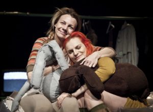 Třetí prst na levé ruce, Kateřina Schauerová, Marek Sucharda, Praha