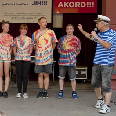 Prázdniny v Akordu | Letní protahovánky – Taneční skupina Gambit