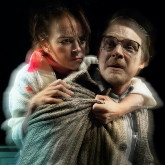 Slepice na zádech | Divadlo Ungelt, Praha