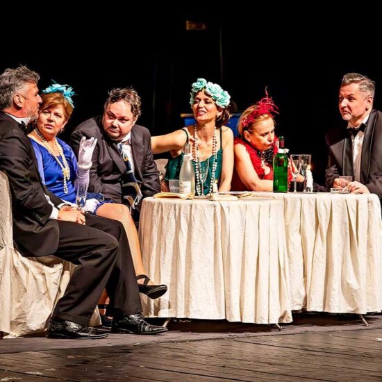 Světáci | Divadelní společnost Háta, Praha